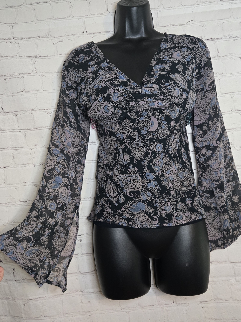 Y2k New York Design 100% Silk Paisley Bell Sleeve Fairy Top V Neck Whimsigoth M